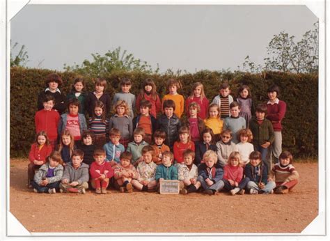 Photo De Classe Cm1 De 1980 Ecole Primaire Copains Davant