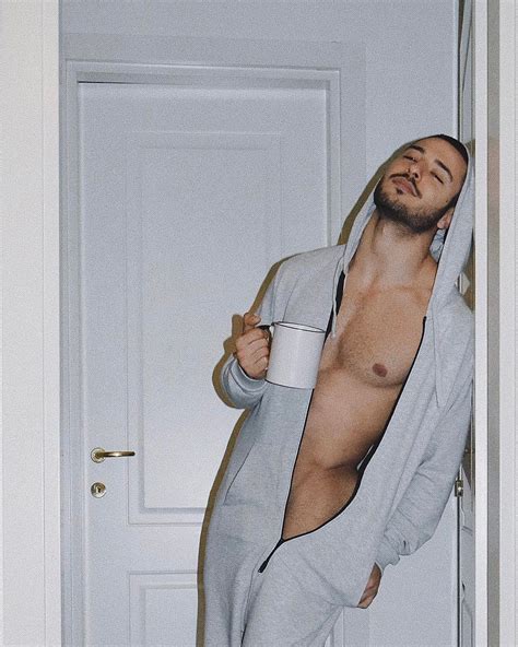 Giuseppe Giofrè senza mutande su Instagram
