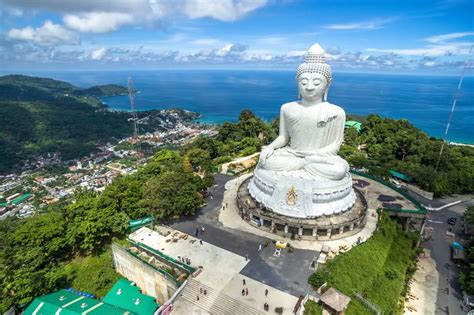 Big Buddha Statues In Thailand Are Very Popular Landmarks And There