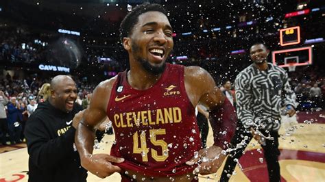 Donovan Mitchell Scores Cavs Franchise Record Career Best Points