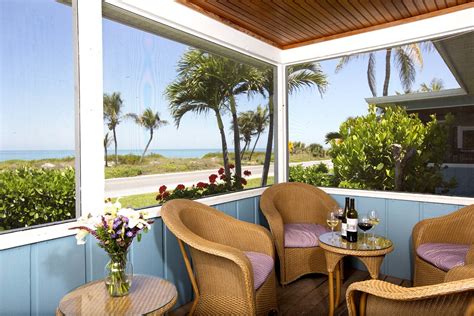 Perfectly nestled between our pristine, private gulf of mexico beaches and the natural. Gallery - Captiva Island Resort - 'Tween Waters Inn ...
