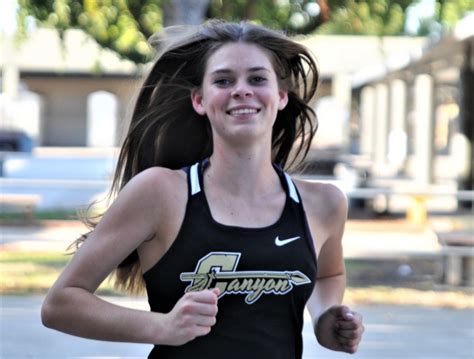 Canyon Runner Emma Hadley Knows She Chose The Right Path Orange County Register