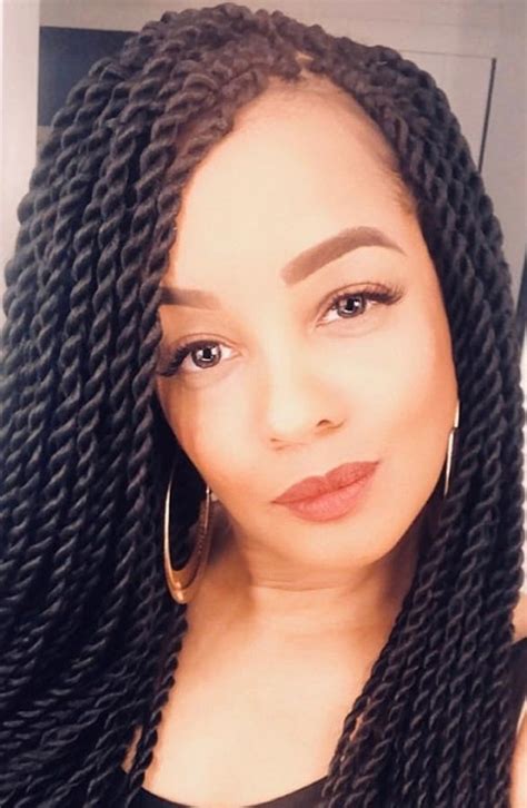 5 Delightful Long Senegalese Twist Hairstyles For Black