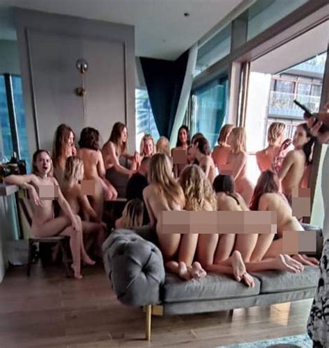 Ποιες 40 γυναίκες φωτογραφήθηκαν γυμνές στο Ντουμπάι Νέα Εκτακτη