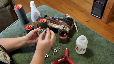 3 methods of how to clean skate bearings. How to Clean Roller Skate Bearings - YouTube