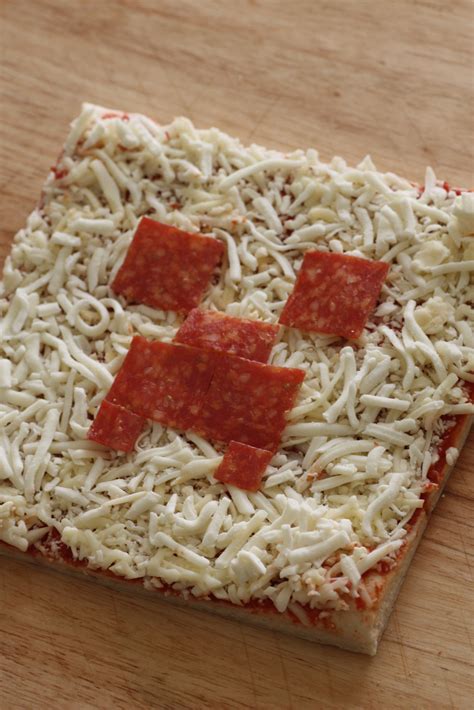 See full list on minecraft.fandom.com The Most Delicious Minecraft Creeper Pizza recipe | Catch ...