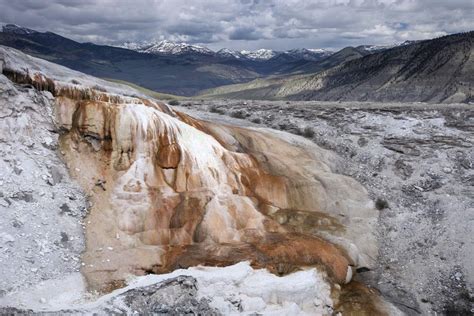 Travertine Deposits Yellowstone Wyoming Geology Pics
