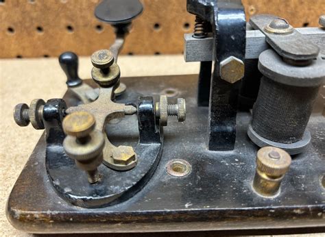 Vintage Signal Electric Mfg Co Menominee Mi 4 Ohms Telegraph Key