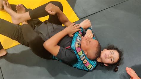 Brazilian Bjj No Gi Year Old Girl Vs Boy Submission With Brutal Rear Naked Choke Youtube