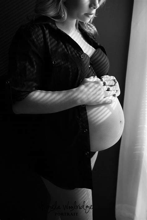 Columbus Boudoir Photographer Maternity Photos