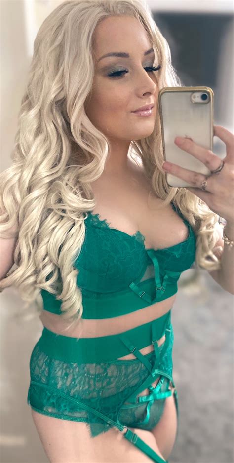 Tw Pornstars 2 Pic 💜 𝒯𝒾𝒶 𝒯𝒶𝒾𝓁𝓎𝓃𝓃 💜 Twitter 💝💚 Got This Set In Both Hot Pink And Emerald Green