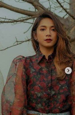 Dinda kirana unggah foto reuni pemeran 'kepompong' bikin heboh. Dinda Kirana