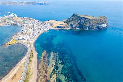 13 Wonderful Things to Do and See in Jeju Island