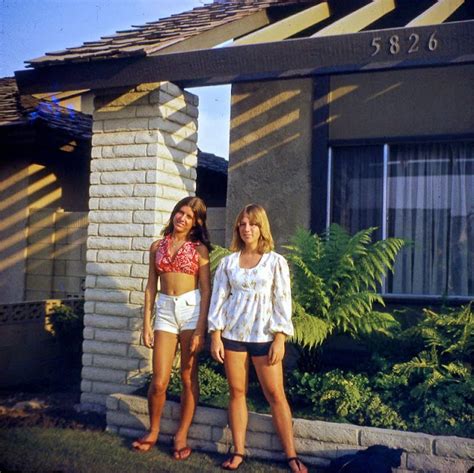 30 found photos show fashion styles of teenage girls in the 1970s ~ vintage everyday