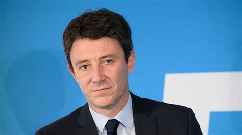 Benjamin griveaux is pictured as he announces his withdrawal from the mayoral campaign on friday. Municipales à Paris : le « Central Park » de Benjamin ...