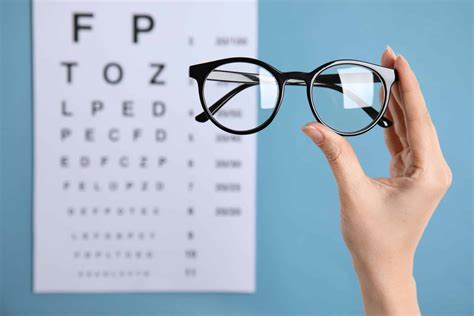 3 Reasons To Always Bring Your Glasses To An Eye Exam