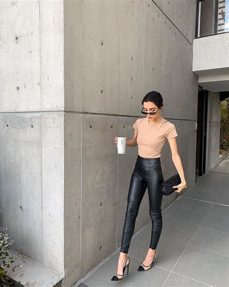 Sol Vargas ☀️ Solvargas • Fotos Y Videos De Instagram Leather Pants Instagram Street