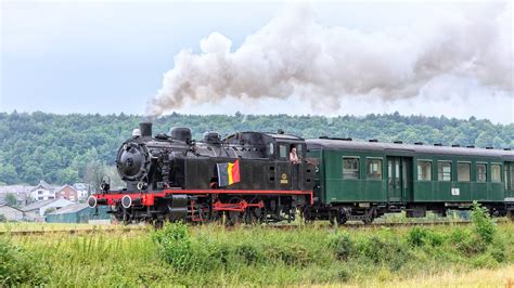 Un Incroyable Train Vapeur Historique Au Coeur Des Trois Vall Es En