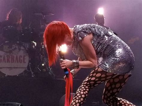 Review Shirley Manson Debbie Harry Are Iconic As Ever As Garbage And Blondie Rock A Sold Out