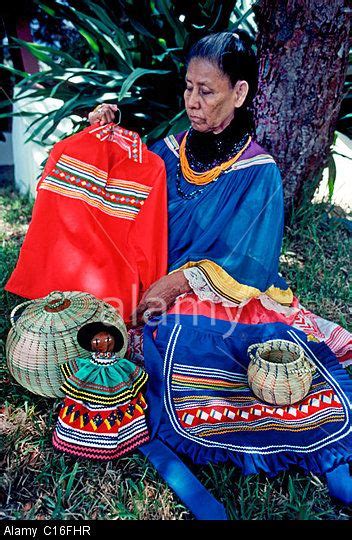 traditional miccosukee and seminole indian clothing and seminole patchwork seminole indians