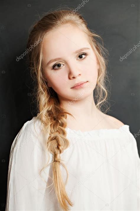 She wants everything to be perfect including her hairstyle. Cute Teen Girl with Blond Hair — Stock Photo ...