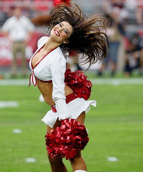 brandon wade arizona cardinals cheerleaders cute cheer pictures hottest nfl cheerleaders