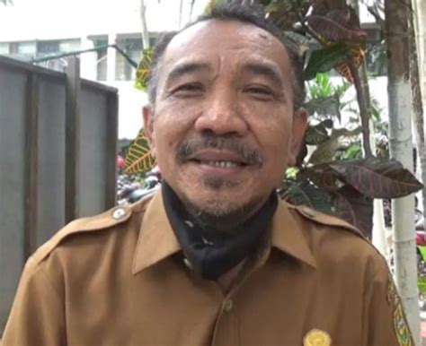 Dlh Tetap Terjunkan Petugas Kebersihan Hari Lebaran Kalimantan Post