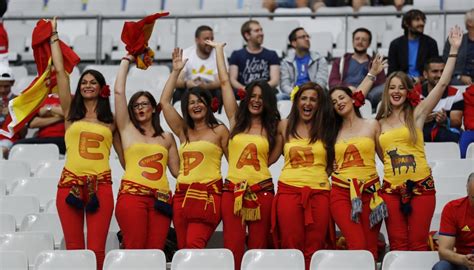 De verdediger van atlético madrid sluit zich snel update 19.12 uur: Livestream Spanje - Italië | EK voetbal 2016