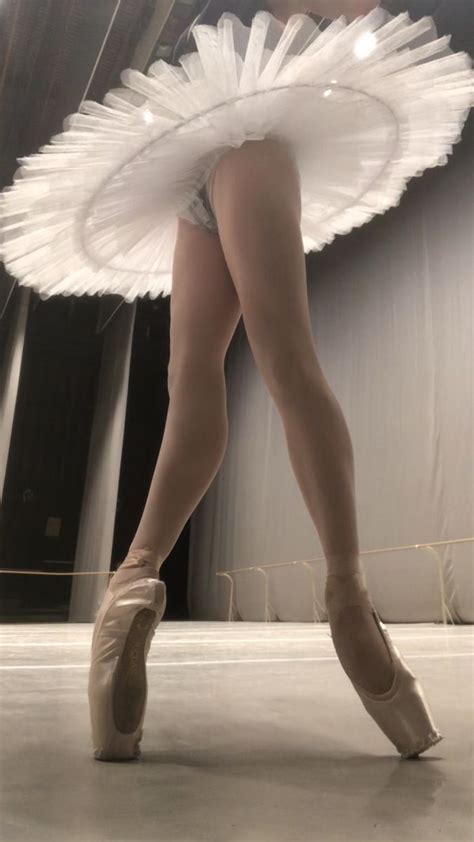 Pin By バレエ On チュチュ Ballet Beauty Ballet Inspiration Dance Photography