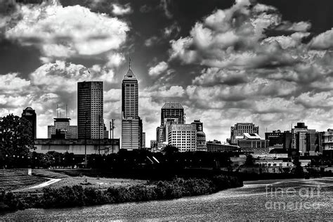 Downtown Indianapolis Skyline Black And White By David Haskett