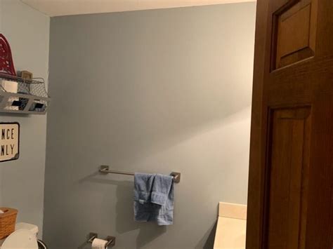 If you want a bathroom color scheme that's more energetic than restful, consider a collection of bright, bold hues. How do I choose a paint color for windowless bathroom ...