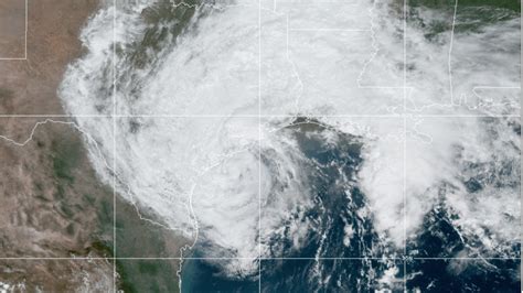 Tropical Storm Beta Churns Off Us Gulf Coast Deluging Texas And Louisiana