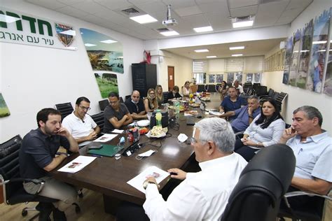מעמד מחייב זה של החברה נקבע בזכות ההתמקדות והמחויבות לשירות הלקוח, איכות ביצוע קפדנית, למידה ושיפור מתמיד. ביקור משפיע - מבט מקומי