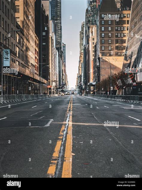 Empty New York Street Hi Res Stock Photography And Images Alamy