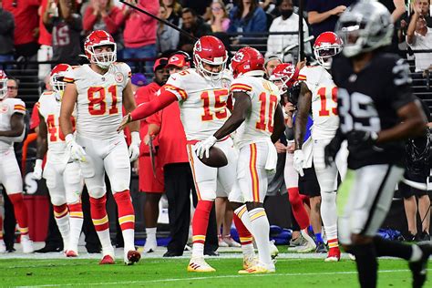 Four Takeaways From The Kc Chiefs 41 14 Win Over The Las Vegas Raiders Sports Illustrated