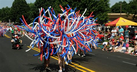 Our ideas will inspire you to celebrate the most colorful independence day ever. Pin by Amazing Balloon Twists on Parade Balloon Decor | Balloon decorations, 4th of july parade ...