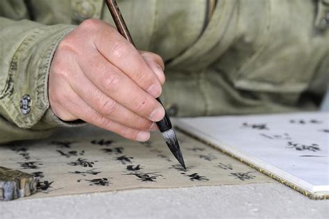 Calligrapher 2 Lijiang Pictures China In Global Geography