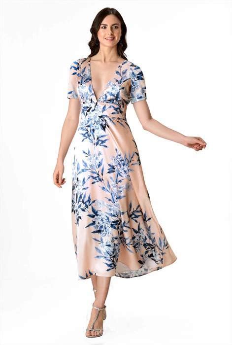 Shop Plunge Floral Print Crepe Dress Eshakti