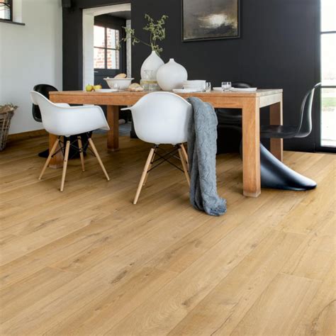 What makes clever carpets one of the best suppliers and installers of laminate flooring in the uk? Quickstep Impressive 8mm Soft Natural Oak Waterproof ...