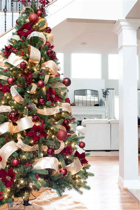 How To Decorate A Christmas Tree Like A Designer ~ The Lived In Look
