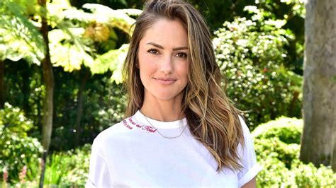 Minka Kelly Looks Completely Different In A Platinum Blond Wig — See