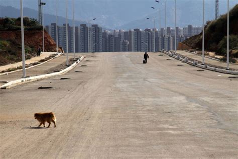 Inside The Ghost Cities Of China That Look Like A Futuristic Dystopia