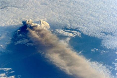 Volcanic Eruptions As Seen From Space 003 Funcage
