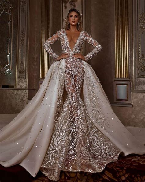 Pin By Archana Hariprasad On Fantasy ️ Extravagant Wedding Dresses