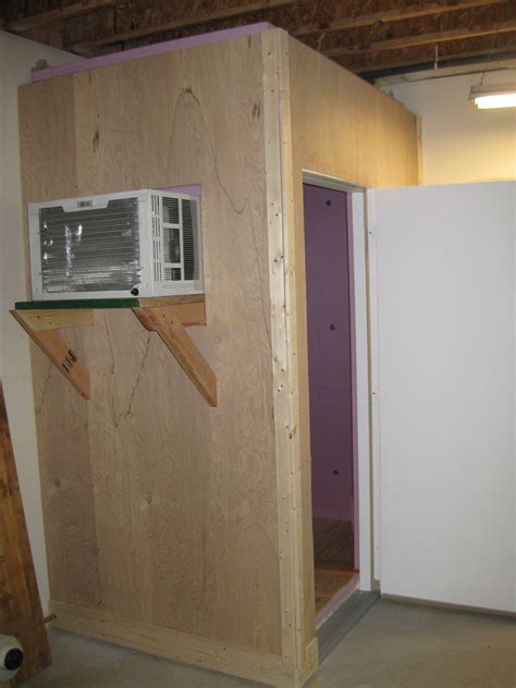 I had no idea how i'd go about making it, but armed with a bunch of boxes, rolls of tape, paint, and many more details, i somehow pulled it together just in time for halloween. Building a Walk-in Cooler | Walk in freezer, Home brewery ...