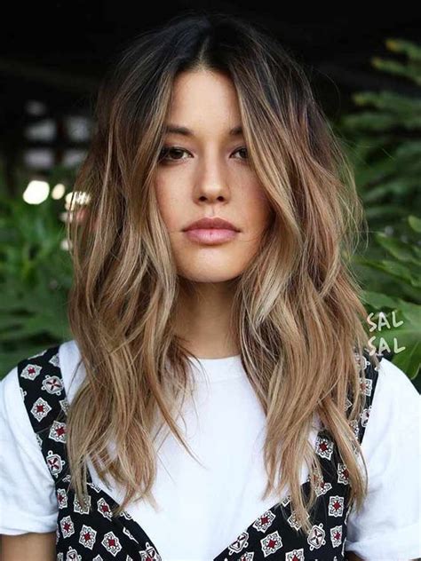 Fall Short Haircuts And Color 2019 Wavy Haircut