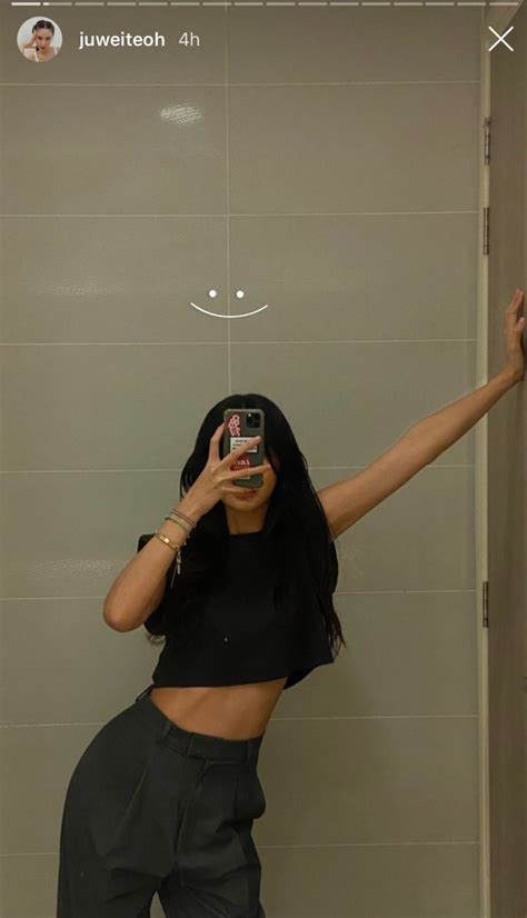 Pin By Angelina Martinez On Ig Stories Mirror Selfie Poses Selfie Poses Instagram Insta
