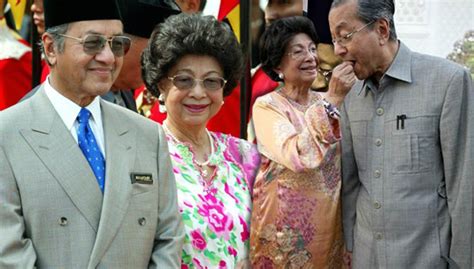 Tun dr siti hasmah mohamad ali celebrated her birthday on the 12th of july and will be releasing her biography, my name is. Secrets of the Mahathir-Hasmah romance | Free Malaysia Today