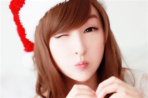 Wallpaper Id Hats Asian P Holidays Santa Girl Cute Women Santa Hats Lips
