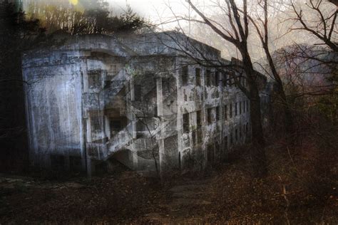 Haunting Images Of An Abandoned Mental Hospital Text O Rama Haunted Hospital Abandoned